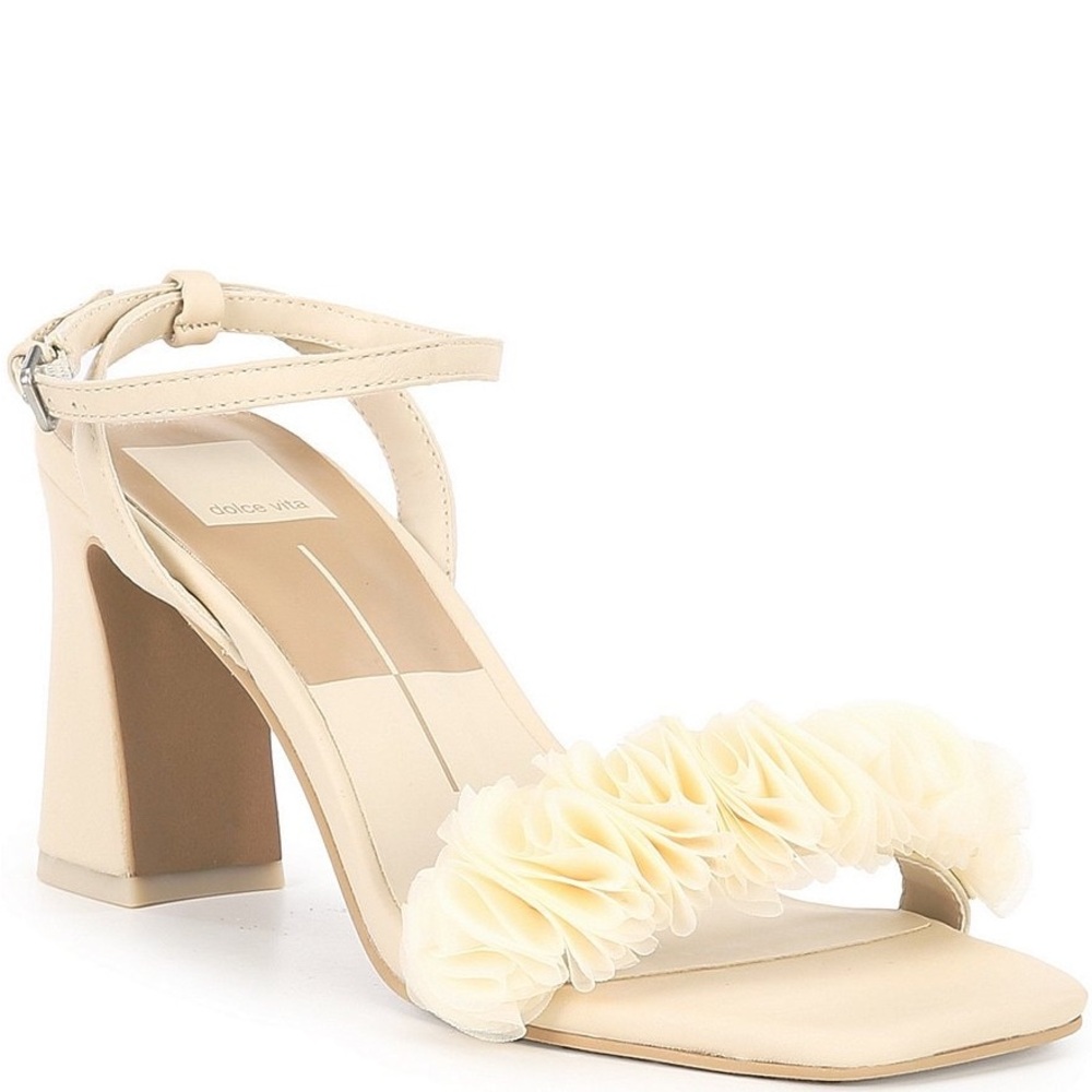 NWOT Dolce Vita Cream Ruffle Ankle-Strap Block Heel Sandals